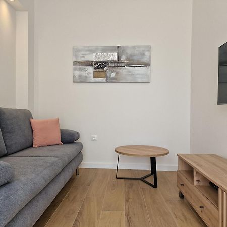 Apartments Miamare Primosten Exterior photo