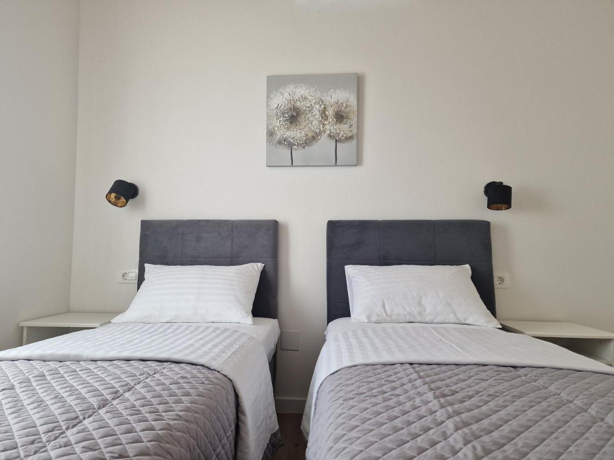 Apartments Miamare Primosten Exterior photo